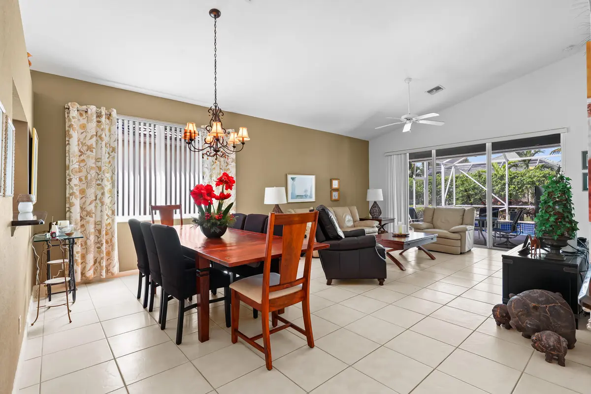 453a9549 at 9082 Bay Point Cir Circle, West Palm Beach