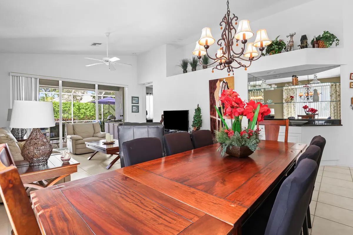 453a9554 at 9082 Bay Point Cir Circle, West Palm Beach