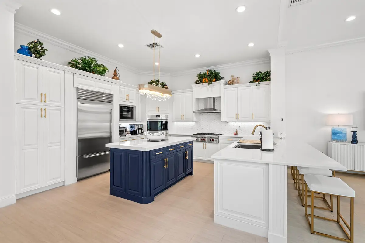 KITCHEN_RIGHT_DT at 17894 Monte Vista Drive, Boca Raton