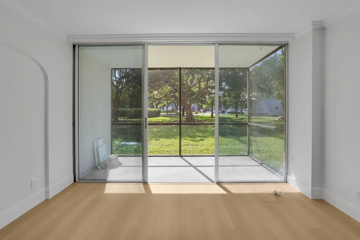 4-web-or-mls-0E2A2166 at 103 Royal Park Drive 1d, Oakland Park