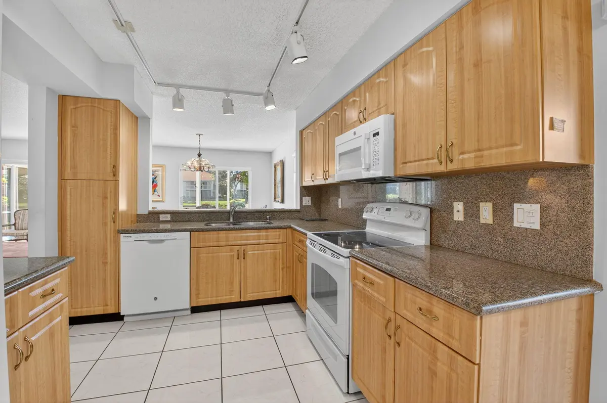 17-web-or-mls-DSC_8987 at 7342 Lake Meadow Way 102, Boynton Beach