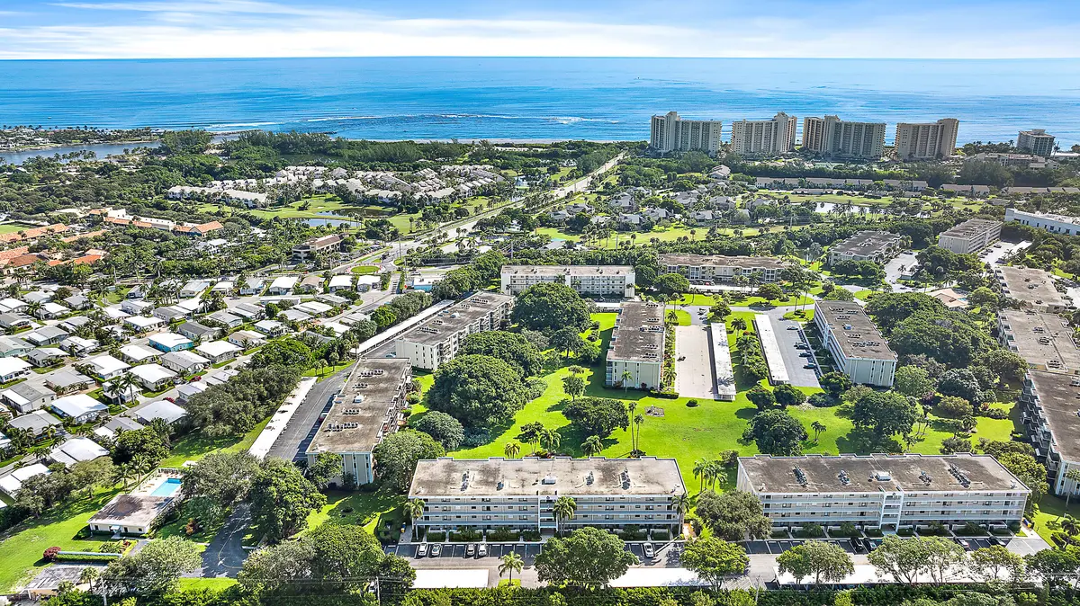 Aerial at 300 N Highway A1a 303g, Jupiter