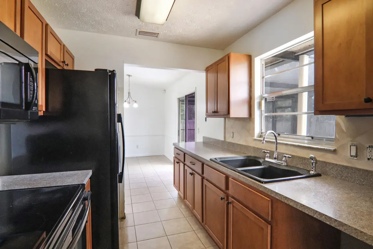 5 - KITCHEN at 849 SW Amethist Terrace, Port St. Lucie