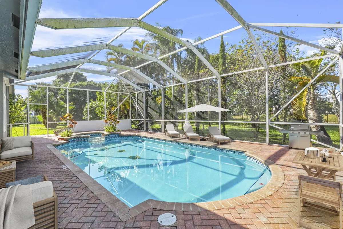 72-web-or-mls-Virtual Stage - 3F2A3520 at 140 SW Mark Court, Port St. Lucie