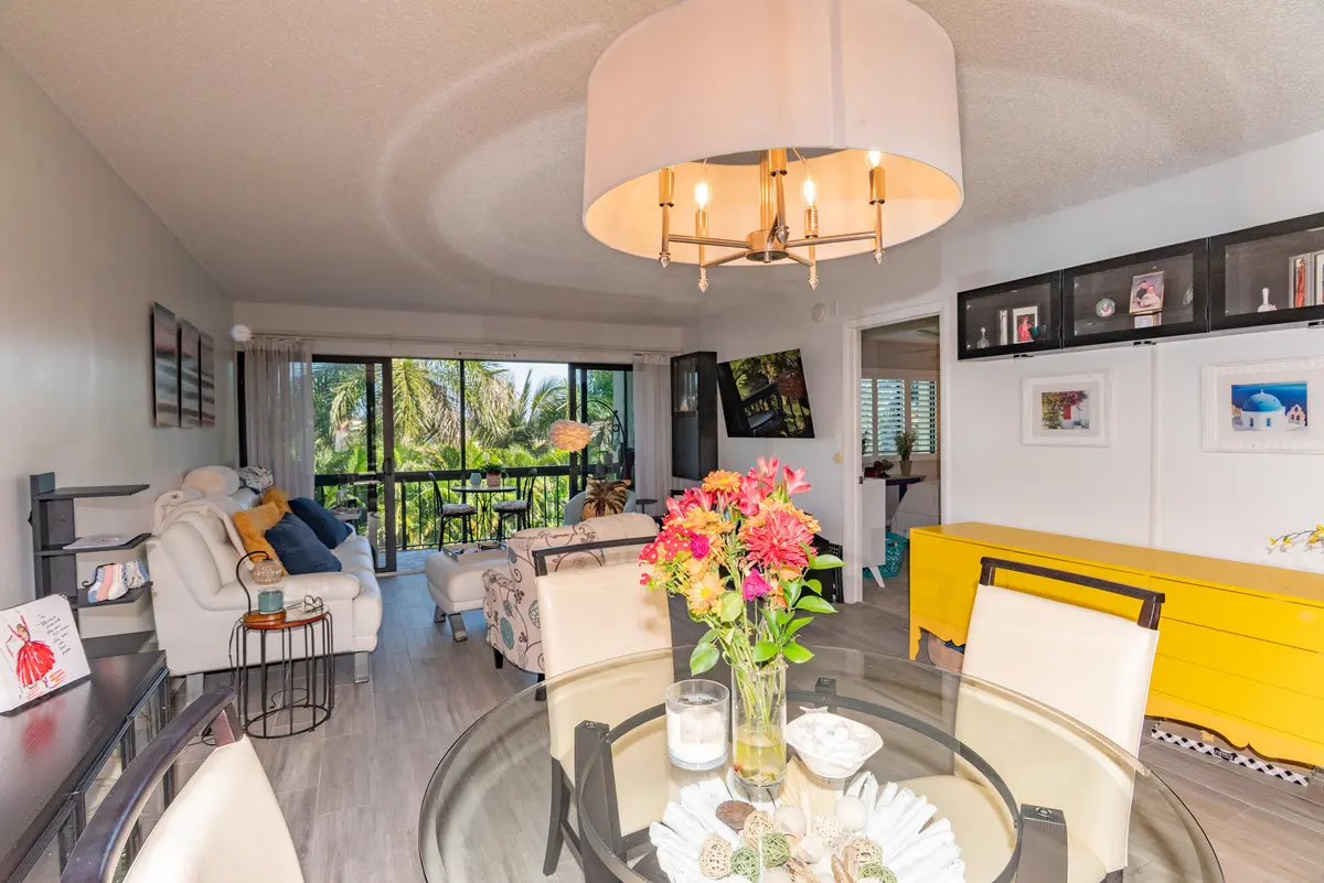 © Clark- 2550 Presidential Way 302-004 at 2550 Presidential Way 302, West Palm Beach