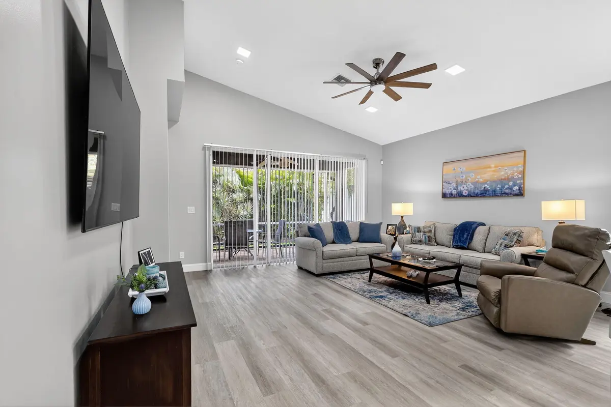 55-web-or-mls-_82A9509 at 8070 Bellafiore Way, Boynton Beach