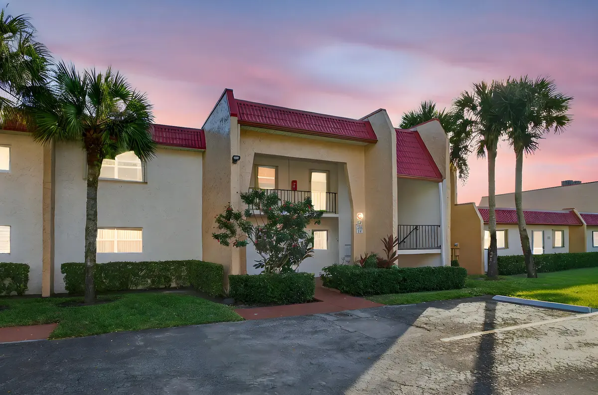 3-web-or-mls-BS1A4702 day to dusk at 148 Lake Carol Drive, West Palm Beach