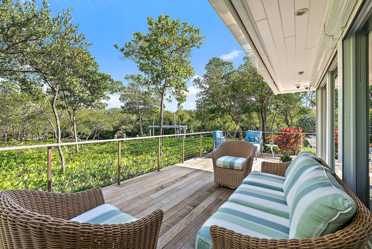 105 Harbor Way-8 at 105 Harbor Way, Jupiter Island