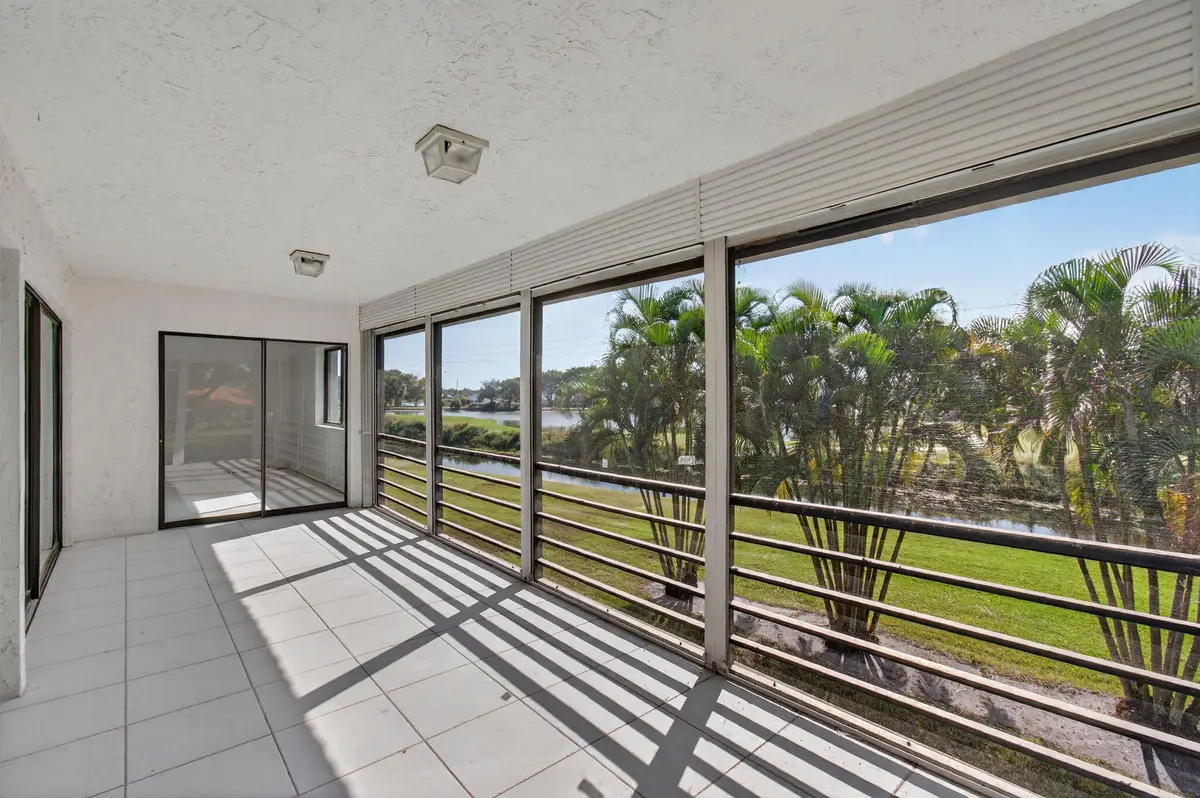 26-web-or-mls-DSC_4990 at 5771 Fairway Park Court 205, Boynton Beach