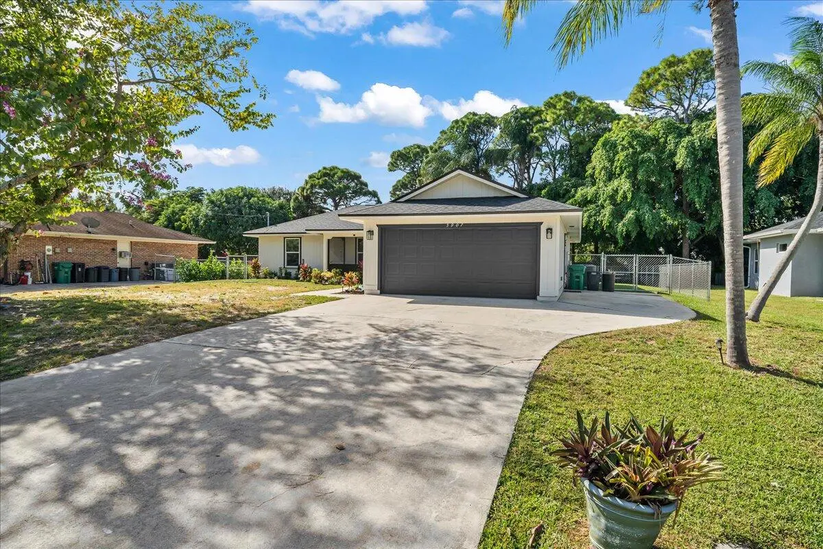 Cover Photo at 5907 Raintree Trail, Fort Pierce
