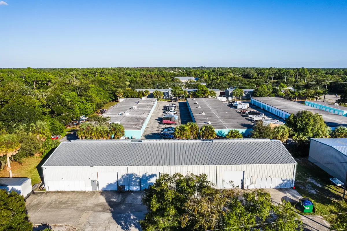 820 35th Ct SW - 11-16-25-7 at 820 35th Court, Vero Beach