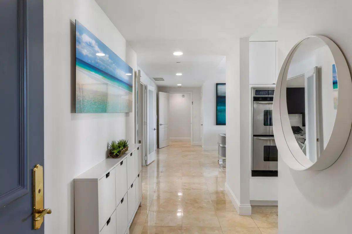 mls_HALLWAY_STRAIGHT at 550 SE Mizner Boulevard B402, Boca Raton