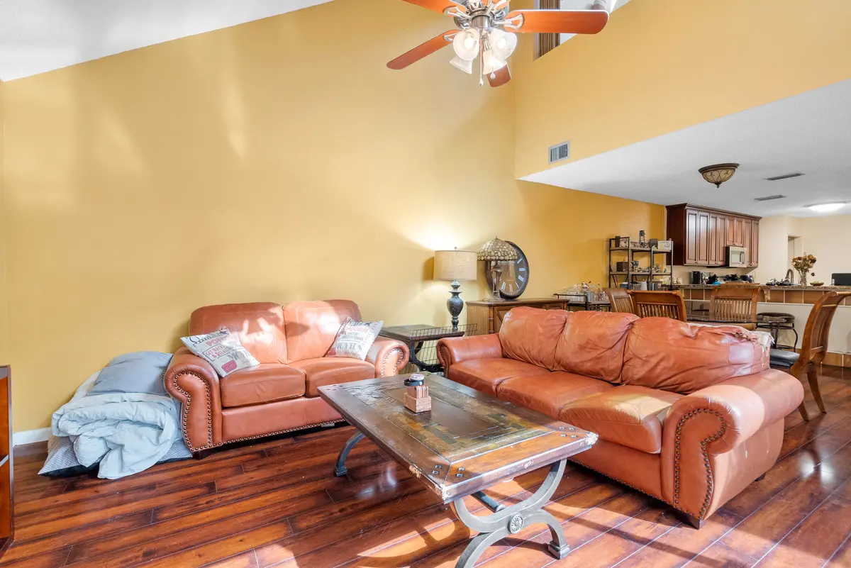 DSC06504 at 1100 SE Mitchell Avenue 101, Port St. Lucie