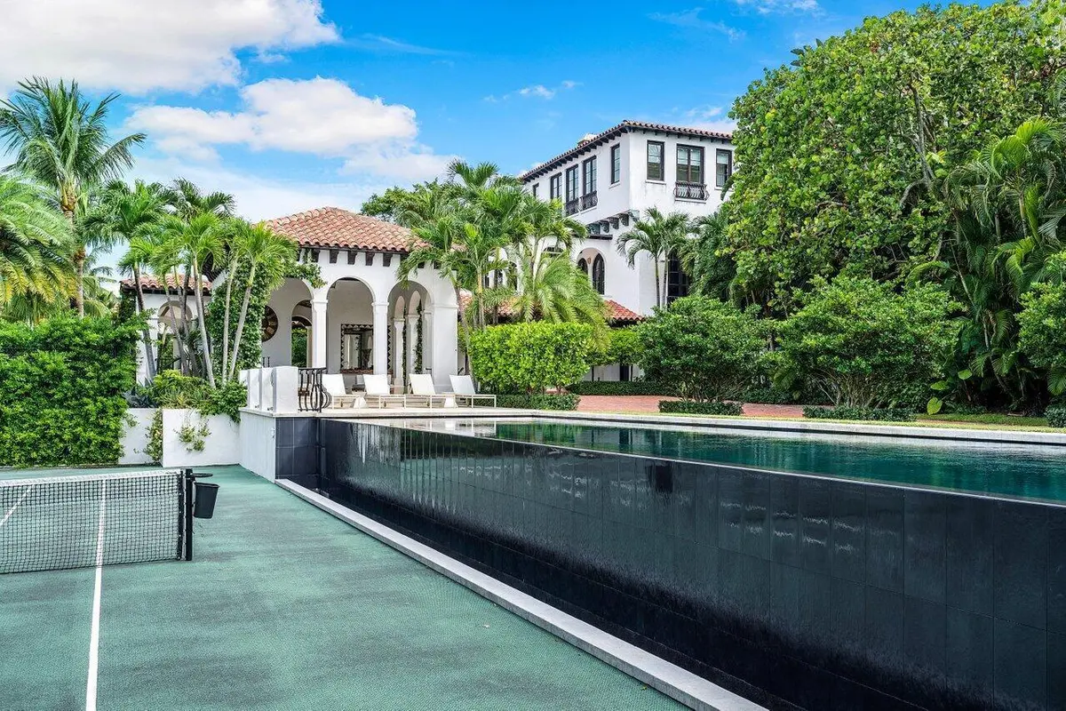 Pool at 12 Lagomar Road, Palm Beach