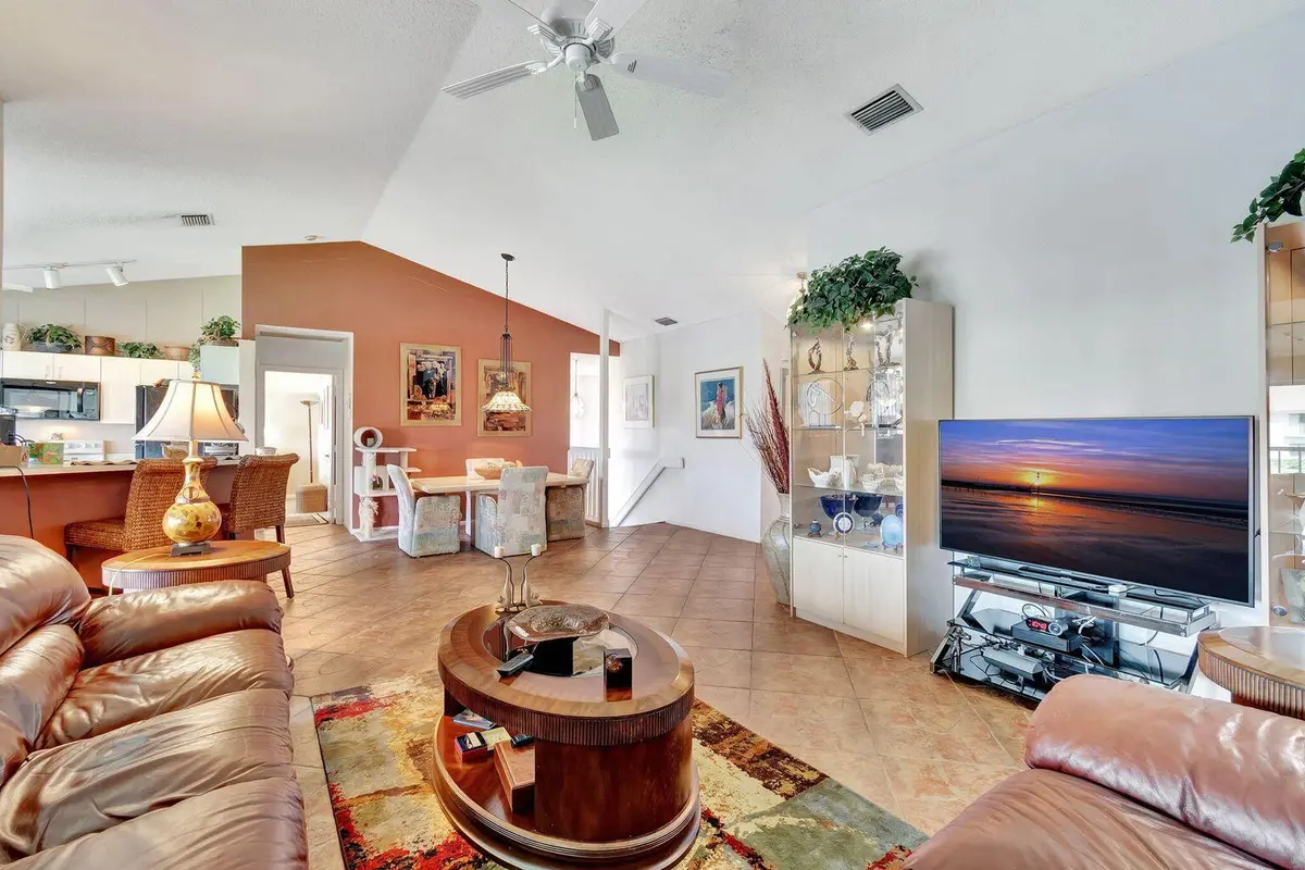 8300 Waterline Drive 201, Boynton Beach, FL – photo 6