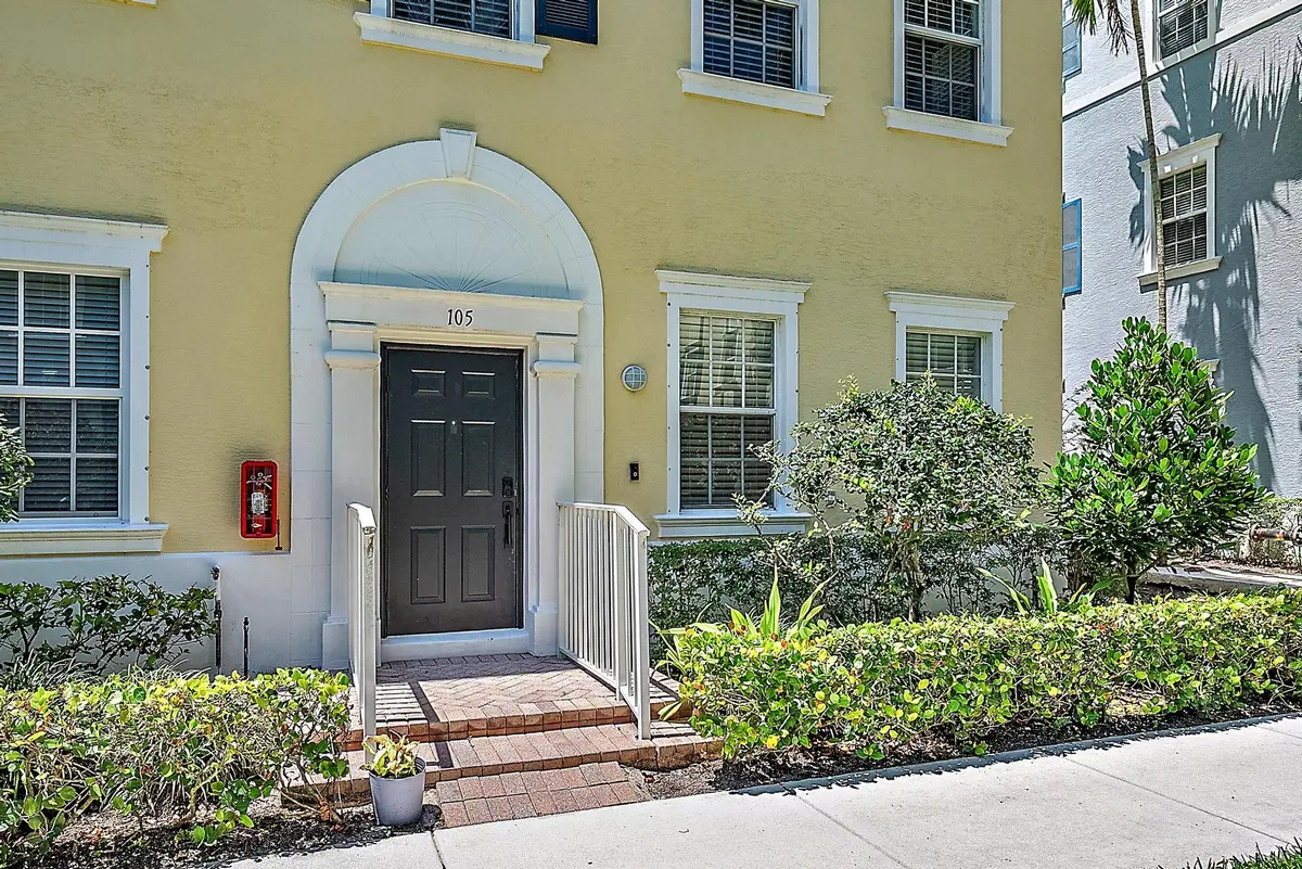 Front Entrance at 107 Pond Apple Lane 105, Jupiter