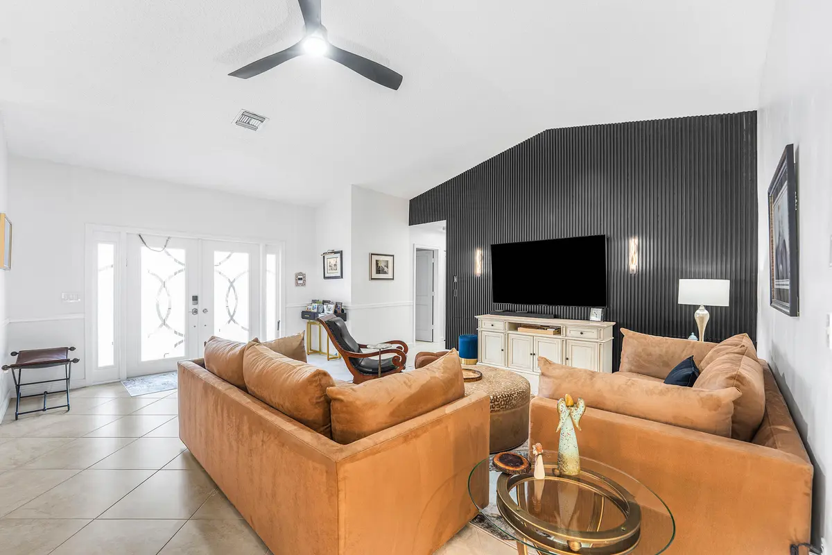 Living 2 at 1370 NW 28th Avenue, Delray Beach