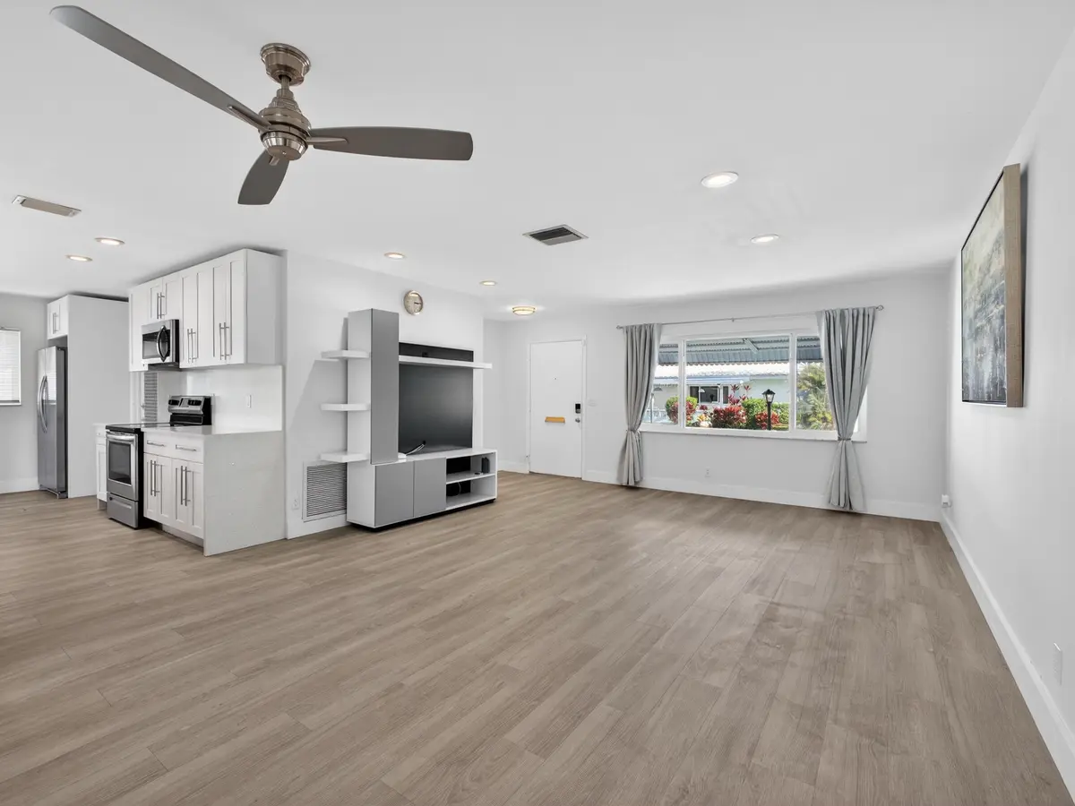 Living Dining at 2003 SW 17th Street, Boynton Beach