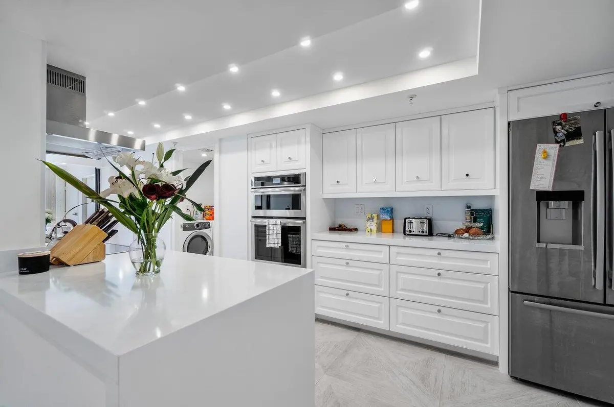 Kitchen at 400 N Flagler Drive 1505, West Palm Beach