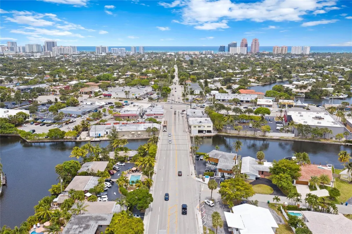 drone at 2200 NE 26th Street, Wilton Manors