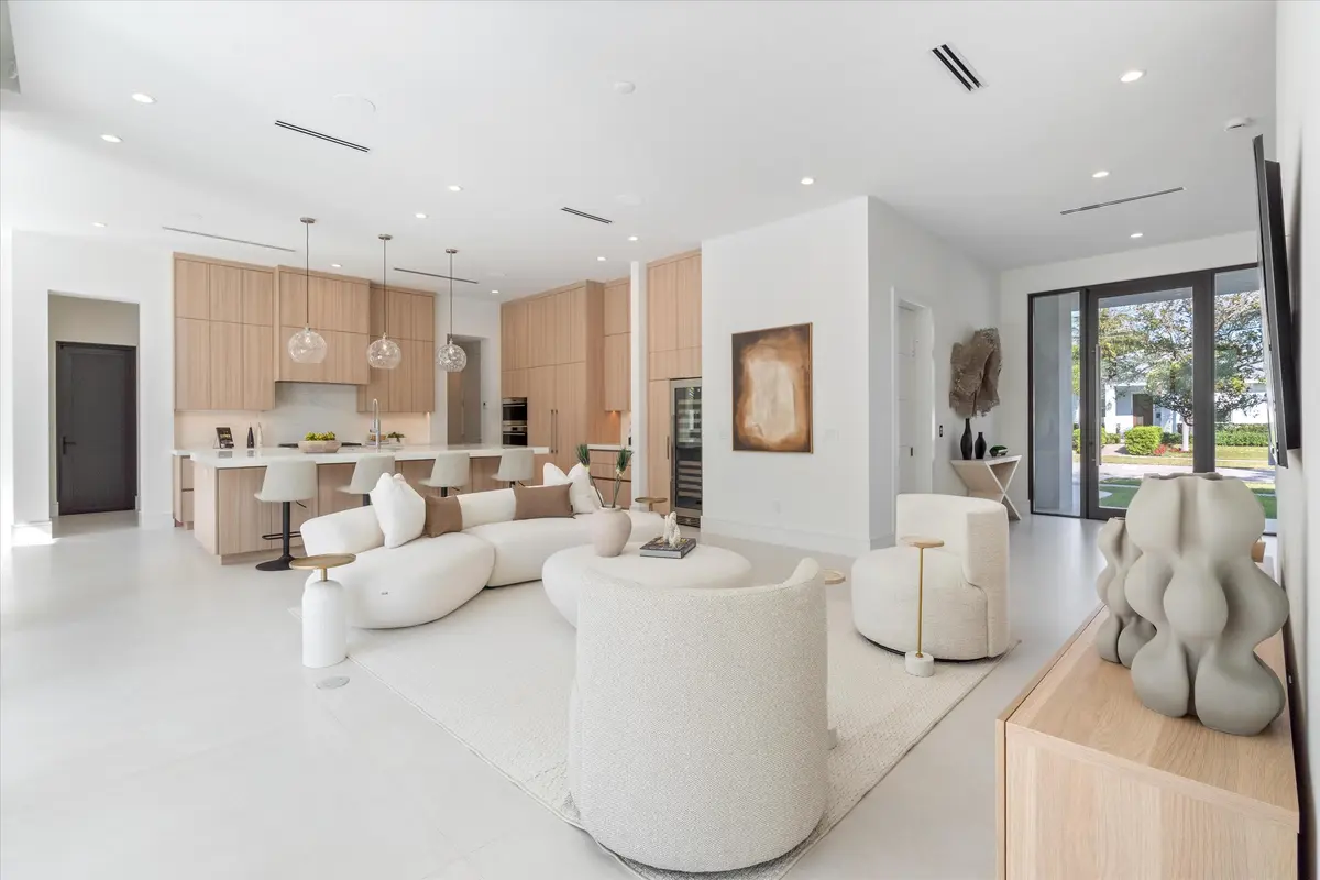 Great Room at 498 NE 6th Street, Boca Raton