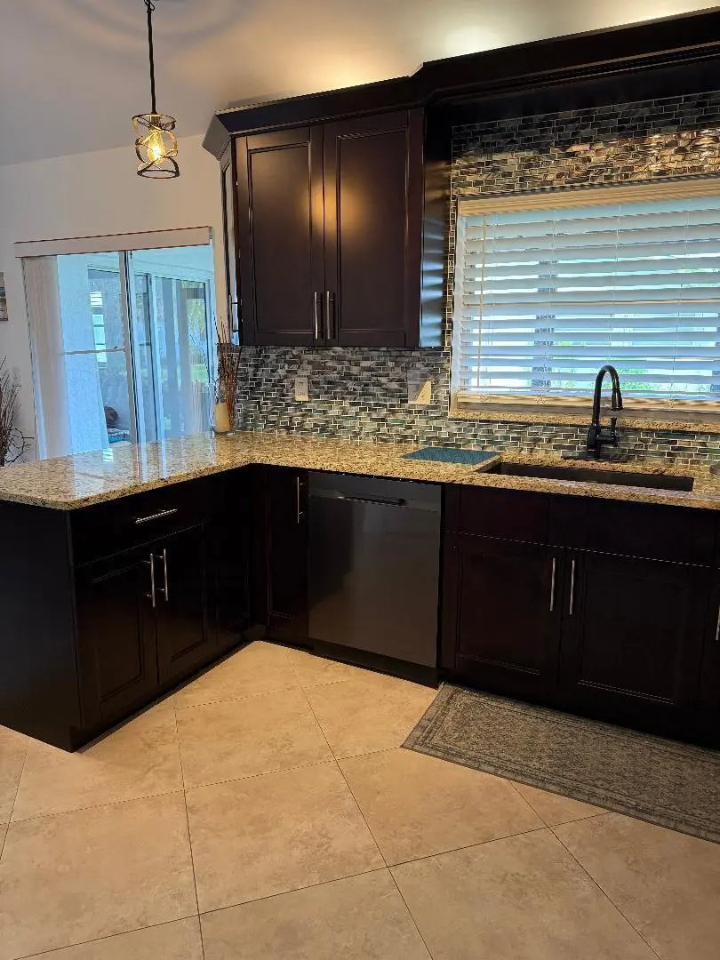 6217 kitchen at 6217 Stanley Lane, Delray Beach
