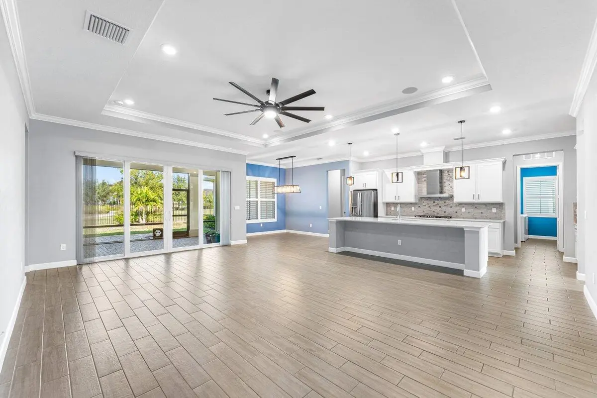 Open living area at 940 Hookline Circle, Loxahatchee
