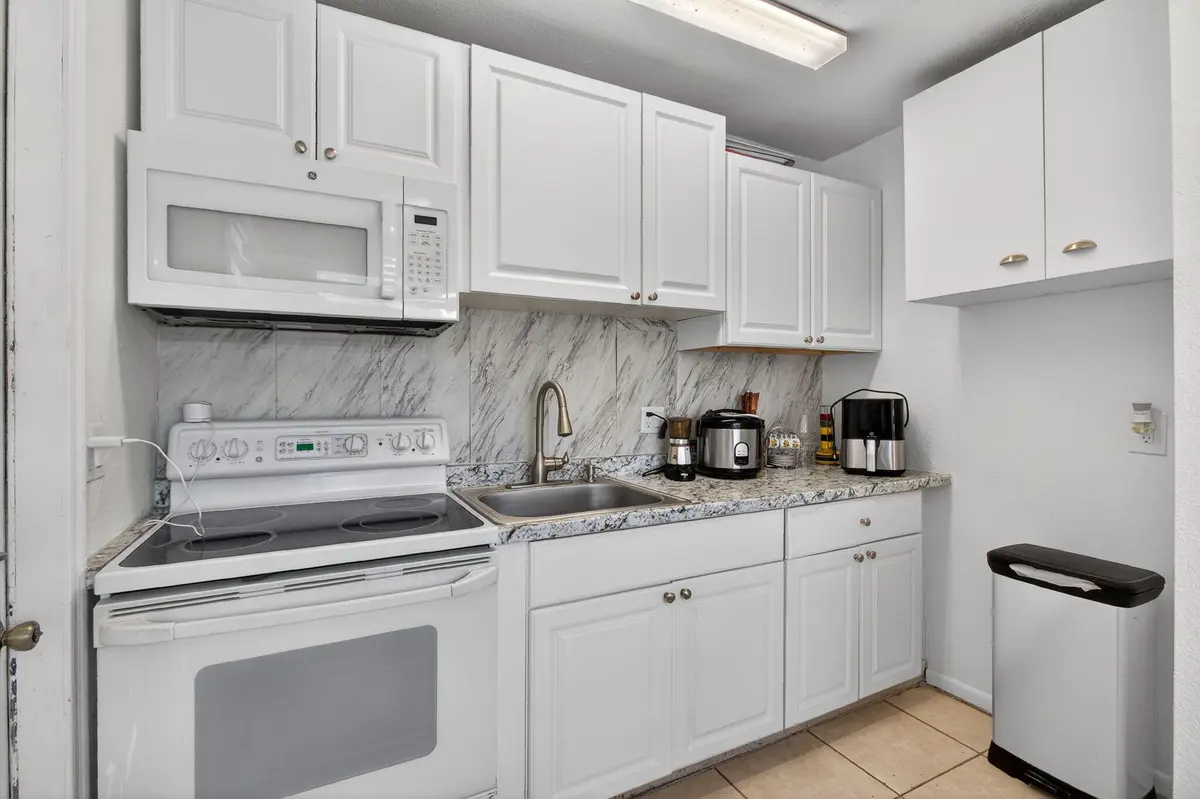 15-web-or-mls-15-print-320A1339 at 621 50th Street, West Palm Beach