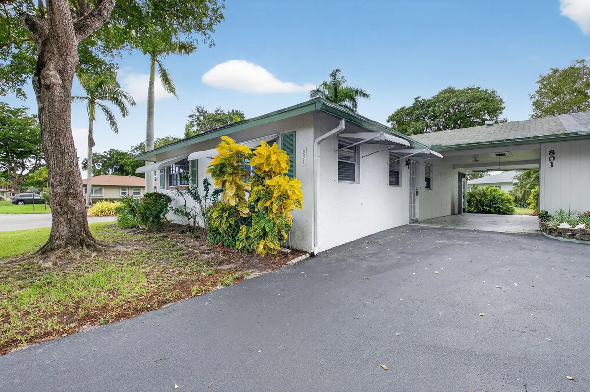 2-web-or-mls-002_DSC_3292 at 801 Meadowlark Lane, Delray Beach