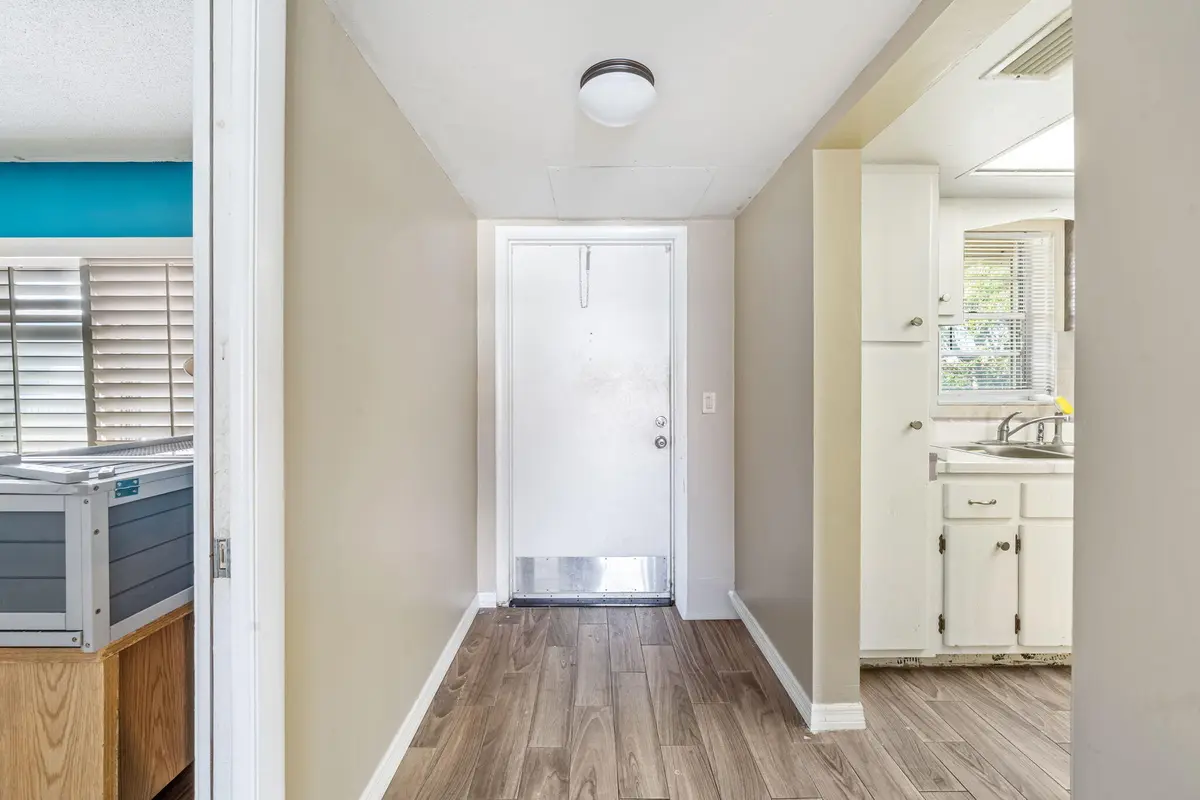 Foyer at 419 S Us Highway 1 E201, North Palm Beach