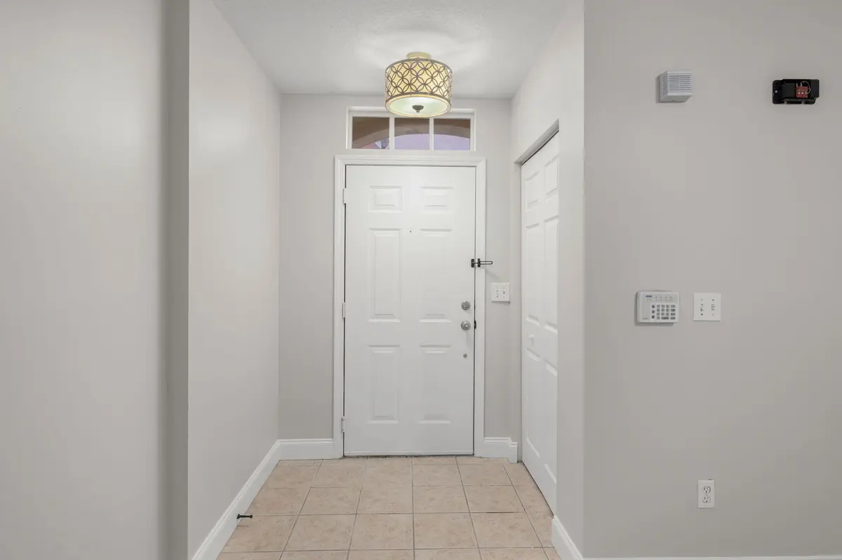 5-web-or-mls-1651 SE Pomeroy St - 5 at 1651 SE Pomeroy Street, Stuart