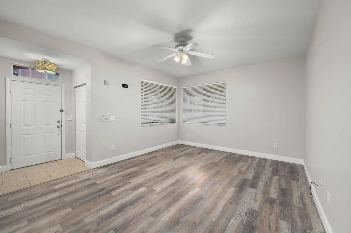 6-web-or-mls-1651 SE Pomeroy St - 6 at 1651 SE Pomeroy Street, Stuart