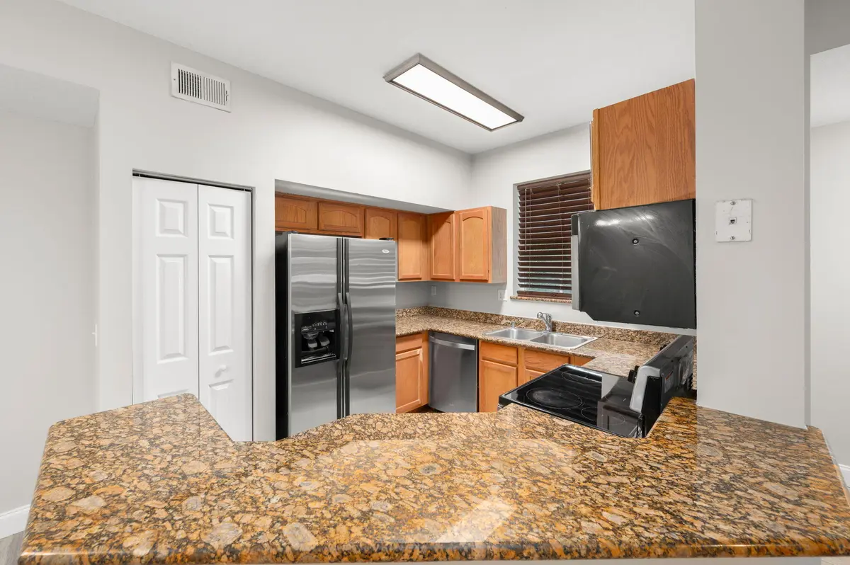 8-web-or-mls-1651 SE Pomeroy St - 8 at 1651 SE Pomeroy Street, Stuart