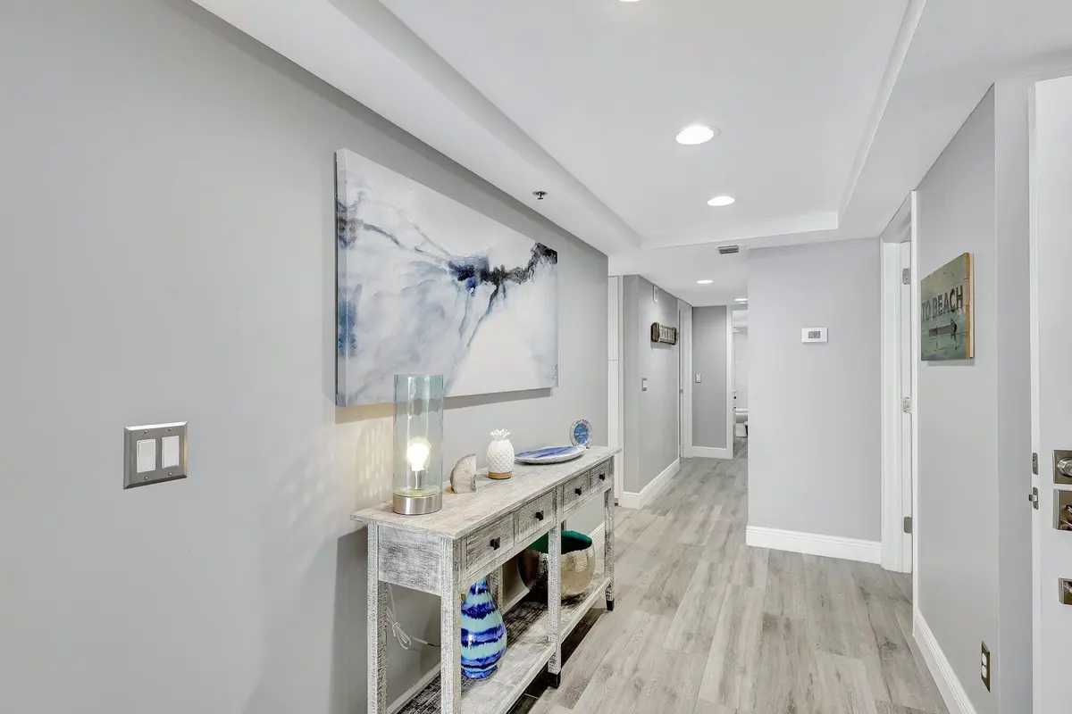 4-web-or-mls-5P1A3181 at 4000 N Highway A1a 402, Hutchinson Island