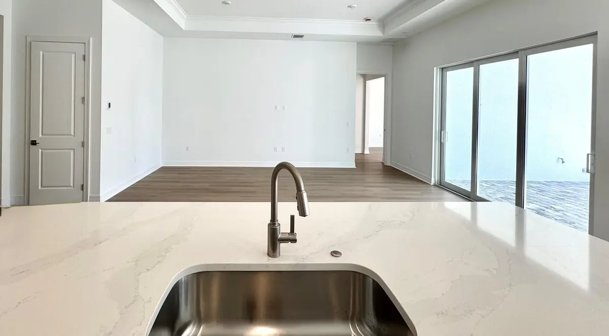 115 Island at 10713 Northbrook Circle Prestige 115, Palm Beach Gardens