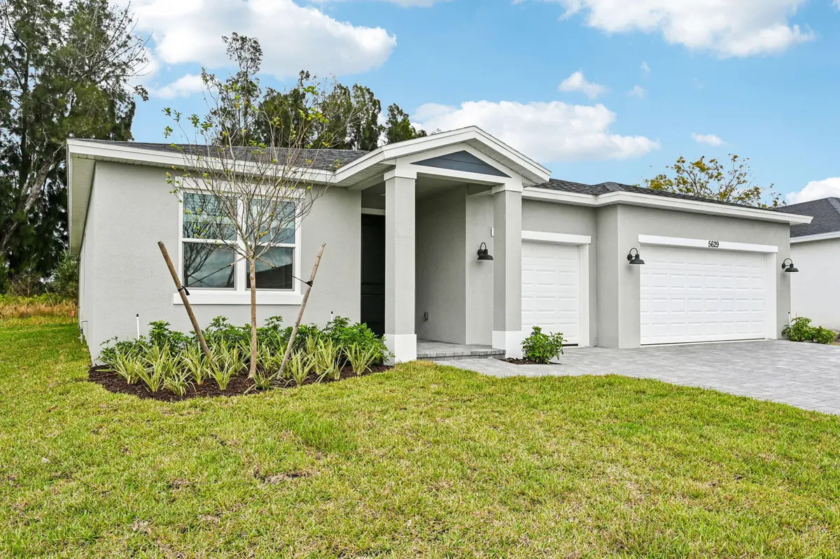 5629 Hampton Park Cir Vero Beach (2) at 5629 Hampton Park Circle, Vero Beach