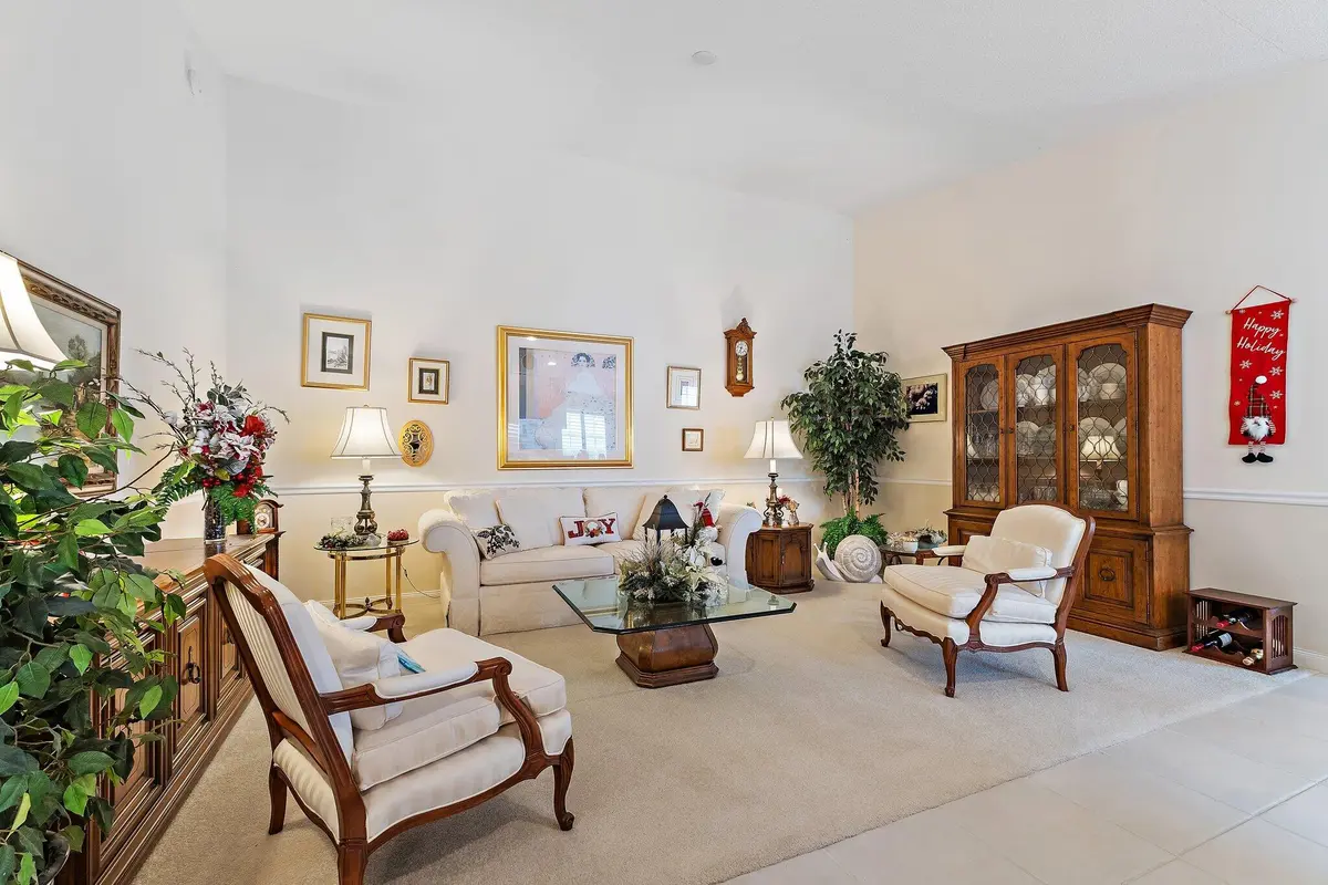 9054 SE Hawks Nest at 9054 SE Hawks Nest Court, Hobe Sound