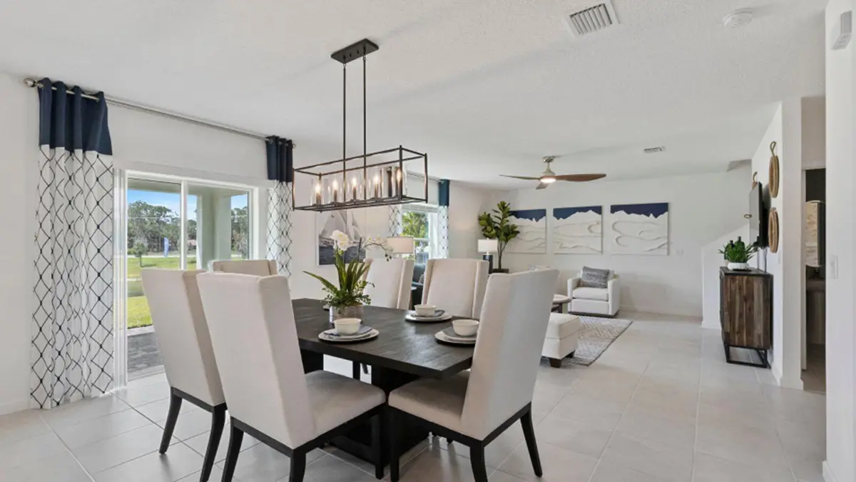 Dining at 2962 Spanish Cedar Place, Fort Pierce