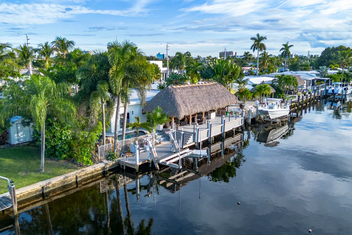 iPixx_10_61 at 851 SE 5th Avenue, Pompano Beach