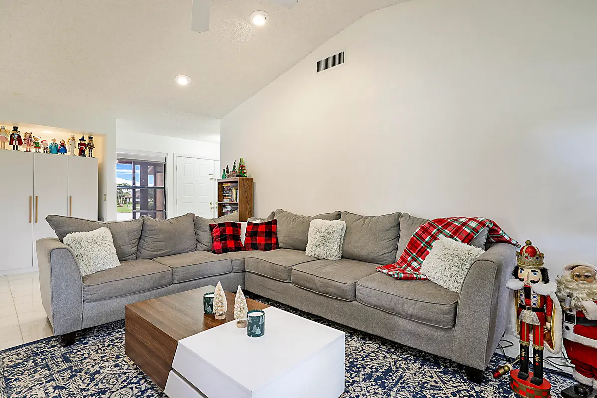 6186 Brandon St -5 at 6186 Brandon Street, Palm Beach Gardens