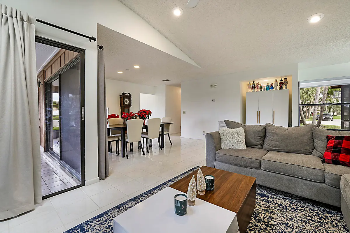 6186 Brandon St -8 at 6186 Brandon Street, Palm Beach Gardens