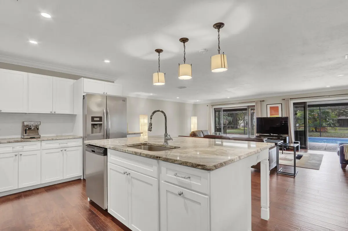 Open Living at 3060 SE Darien Road, Port St. Lucie