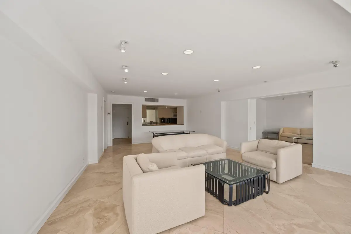 Living/Dining at 369 S Lake Drive 2e, Palm Beach