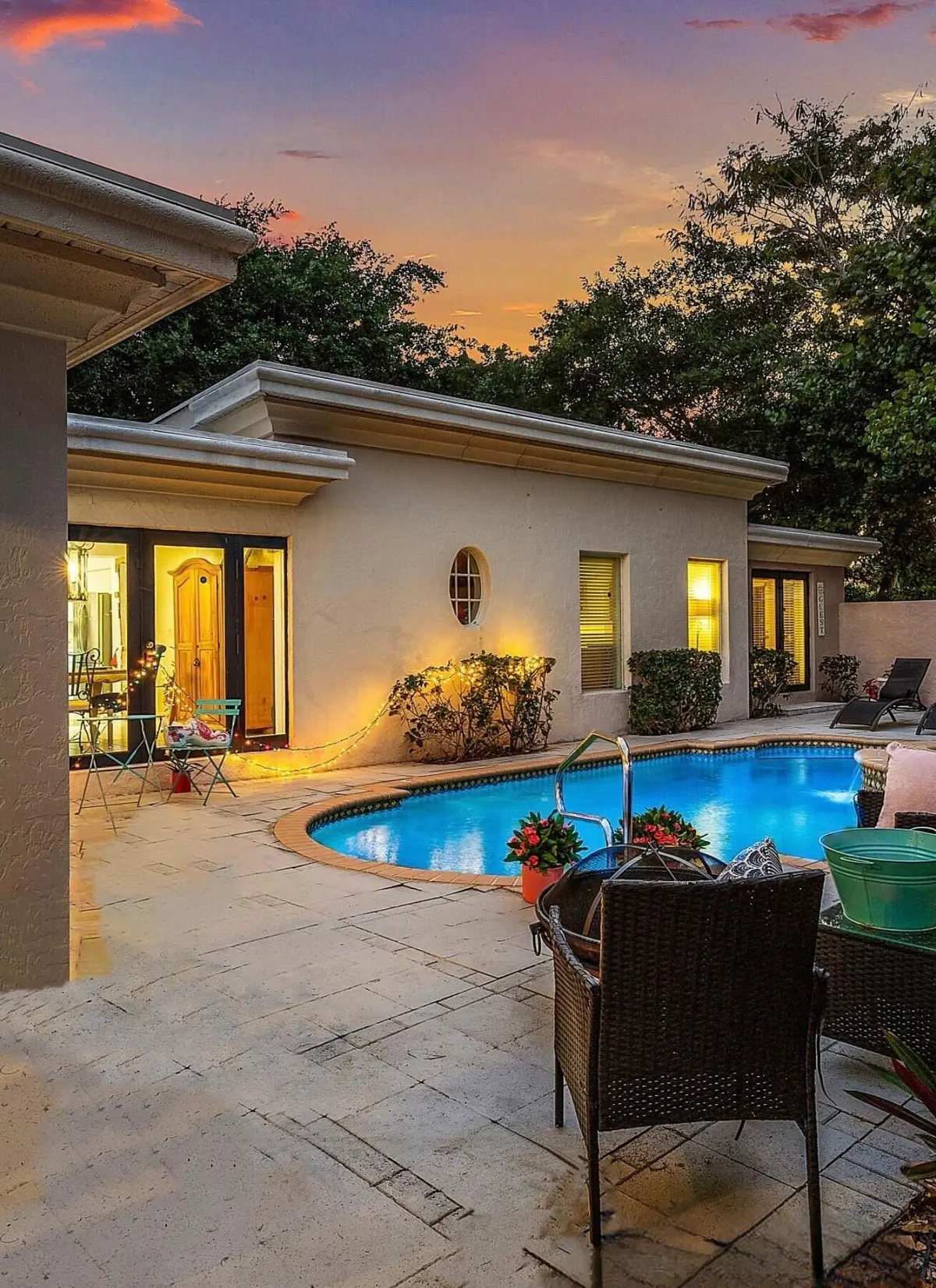 57-800 lagoon pool at 800 Lagoon Lane, Lantana
