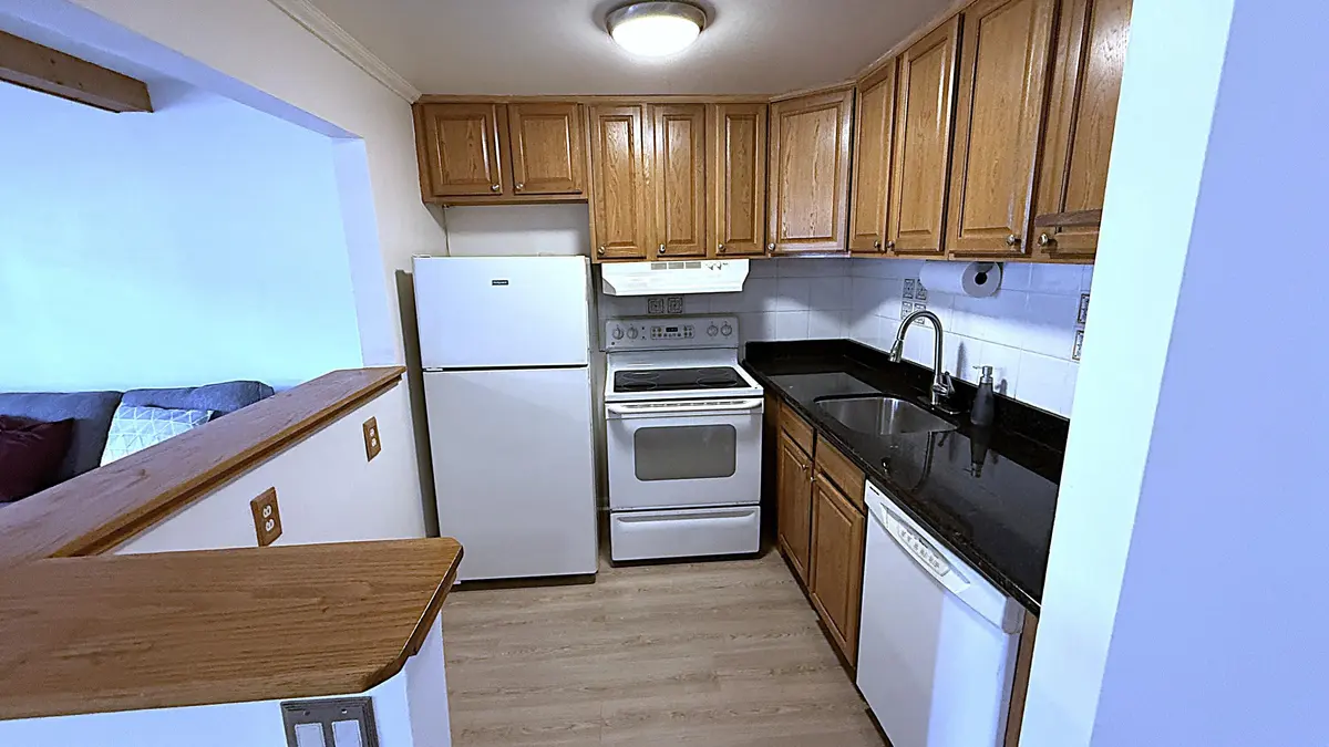 Kitchen at 253 Newport P, Deerfield Beach
