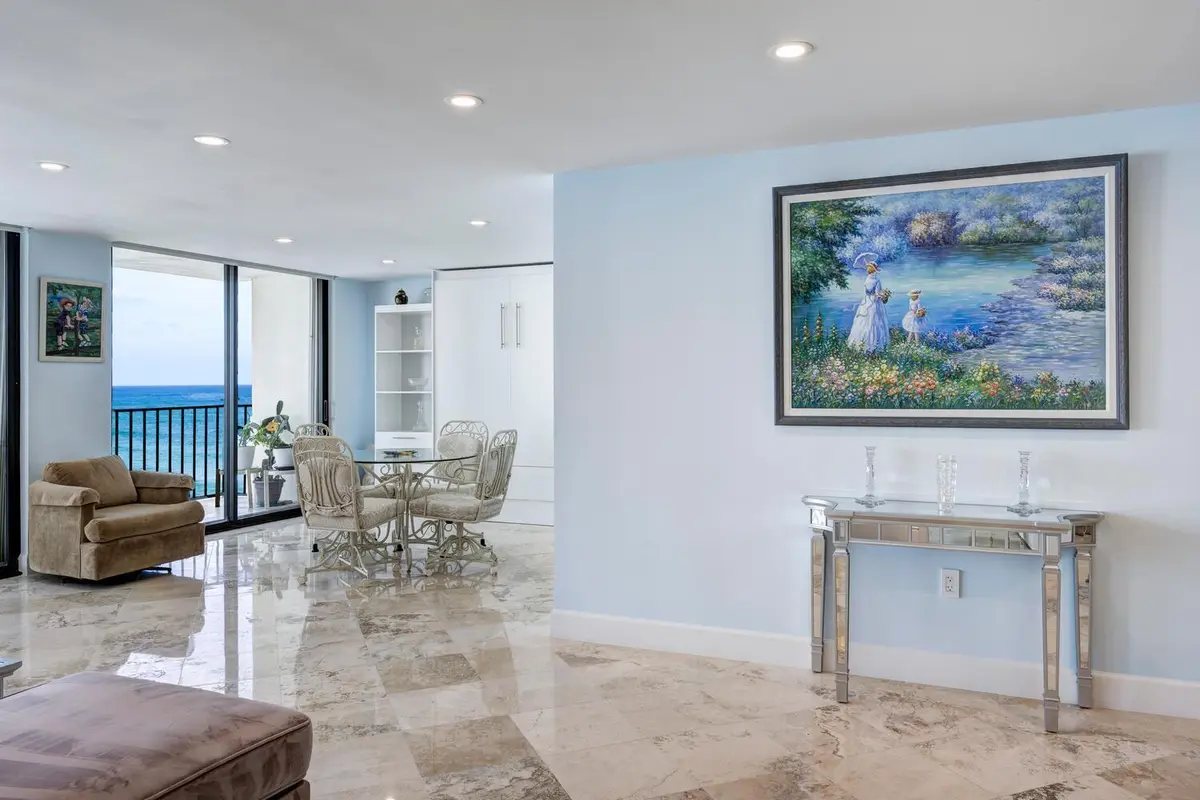 3456 S Ocean Blvd Unit 504-large-031-031 at 3456 S Ocean Boulevard 504, Palm Beach