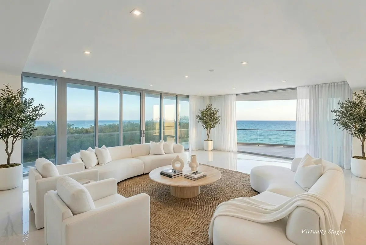 Great Room at 1500 S Beach Road 302, Tequesta