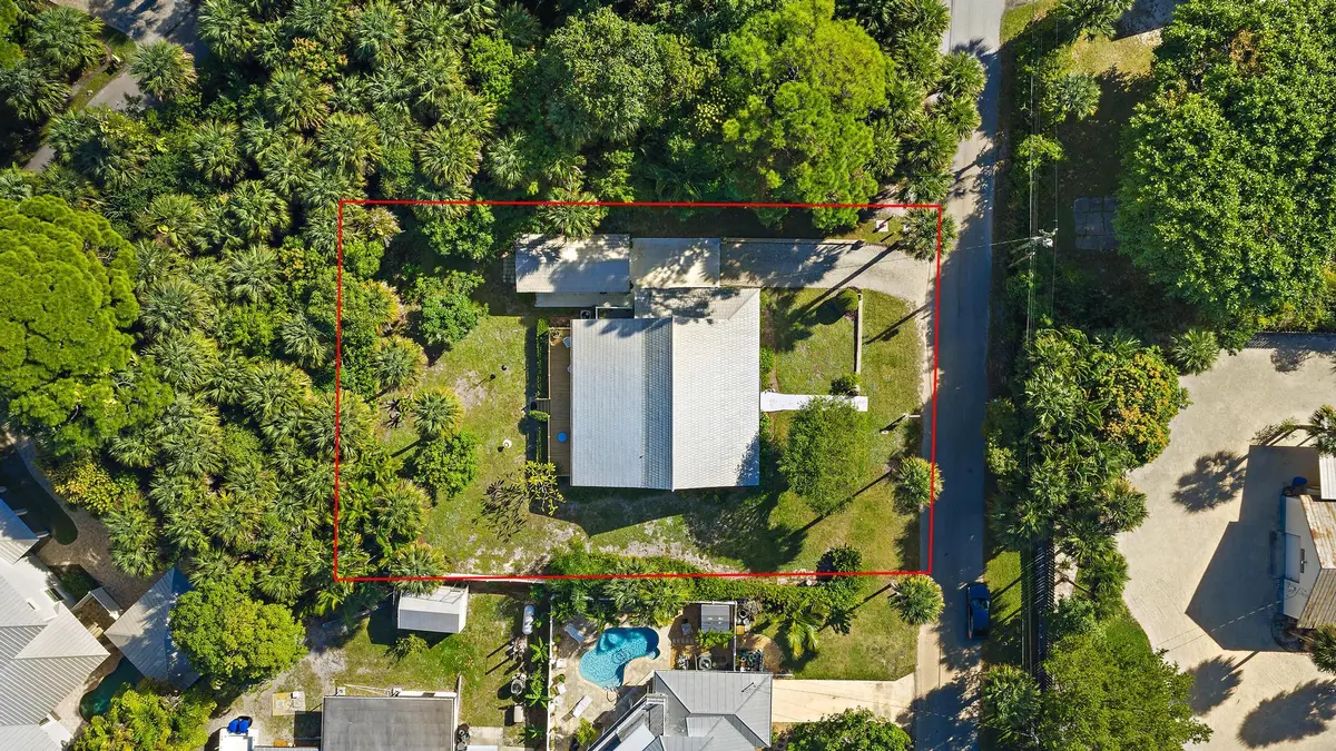 12165 SE Nassau Ave-1 at 12165 SE Nassau Street, Hobe Sound