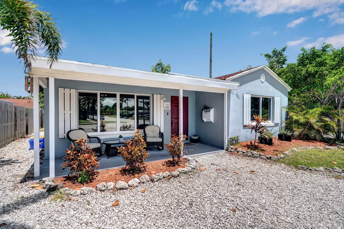 Front of House at 6410 S Olive Avenue, West Palm Beach