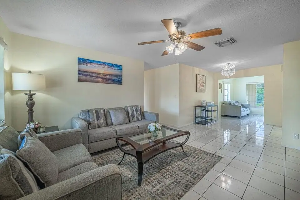 135 NW 14th Street, Boynton Beach, FL – photo 8